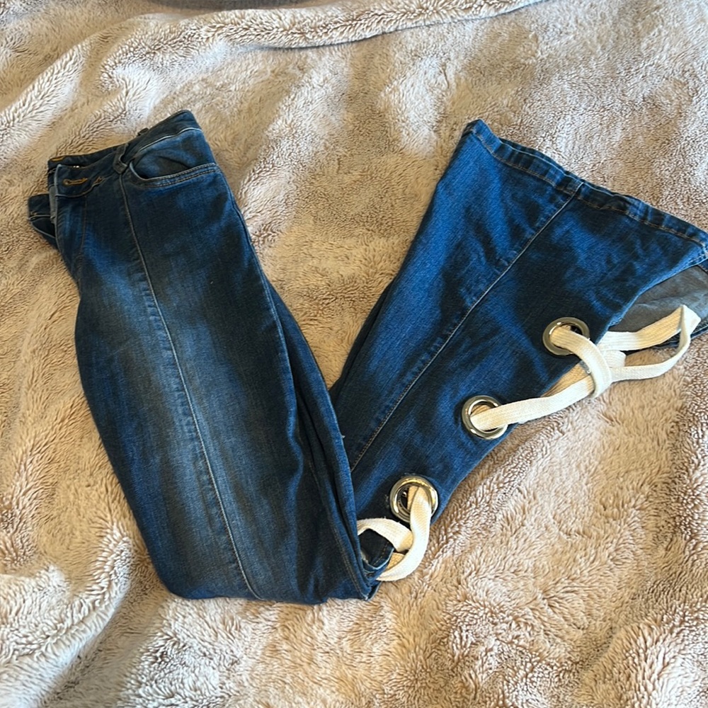 Ribbon tie jeans